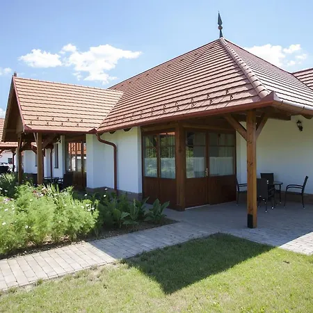 بيت ضيافة Kassai Fogado 4*